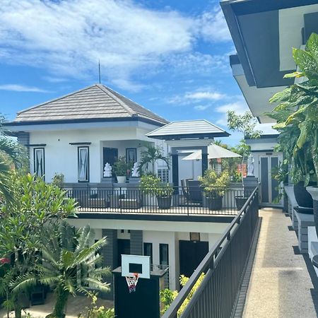 Villa Rumah Putih Abu Abu Senggigi Buitenkant foto